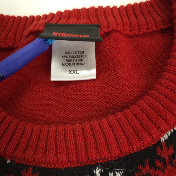 Stranger Things Christmas Sweater Size XXL Red Van Flip Bikes Crew Neck - Picture 5 of 12